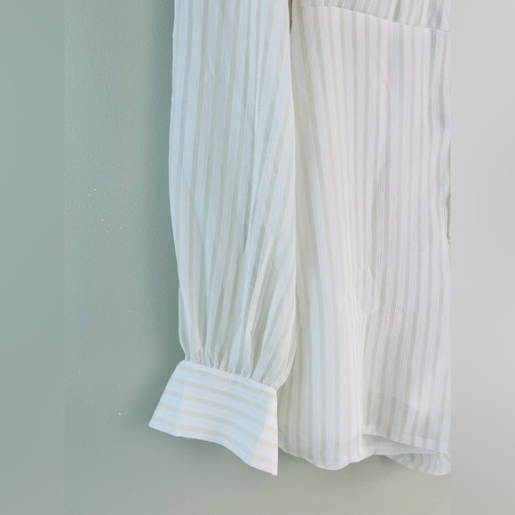 PrettyLittleThing White Sheer Stripe Button Front Romper Size 4 [000196] - Picture 3 of 7